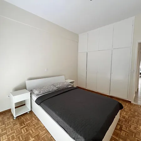 Cozy In Neos Kosmos Apartment Athens